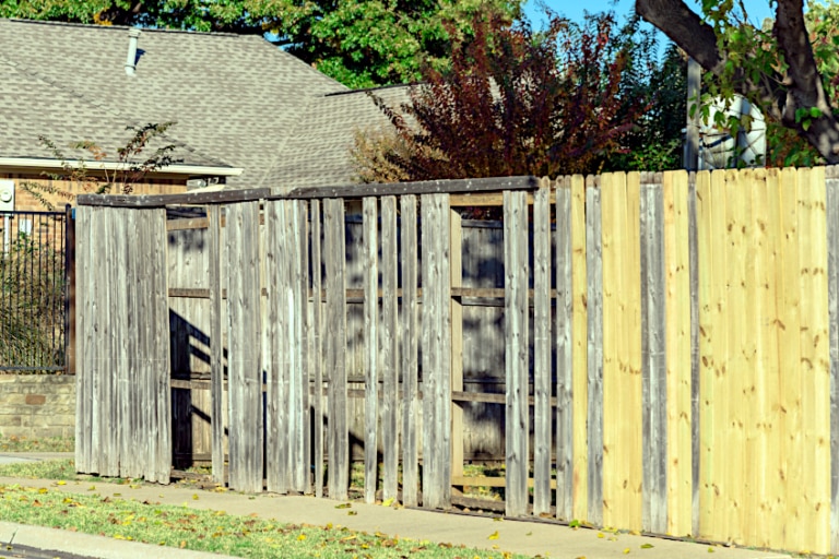 How to Stain a Fence Staining Wood With a Brush, Roller, or Sprayer
