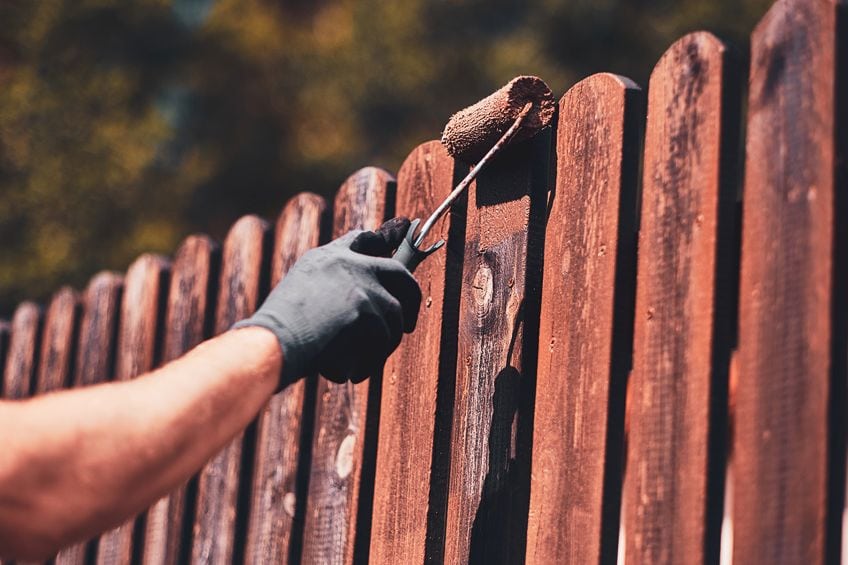 Staining Wood Fence with a Roller